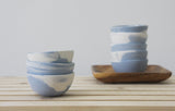 TRIO - Ceramic set of 3 small bowls in light blue and white marbled pattern