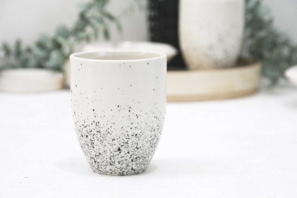 ORI -Ceramic cappuccino cup in white and black dots pattern