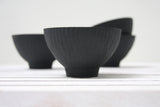 Ella - Ceramic bowl in black hand-carved pattern