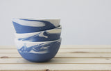TRIO - Ceramic set of 3 small bowls in blue and white marbled pattern