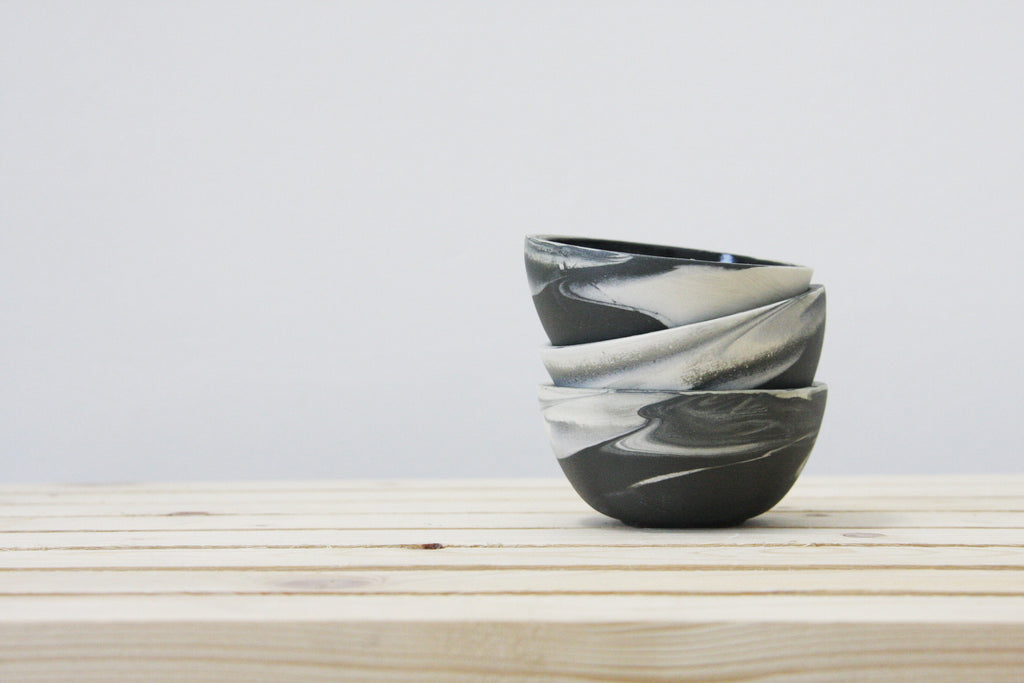 TRIO - Set of 3 small bowls black and white marbled