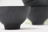 Ella - Ceramic bowl in black hand-carved pattern